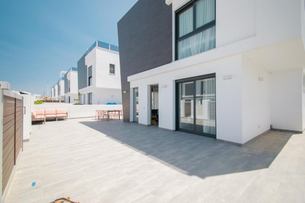205 Luxury Gran Villa - Alicante Holiday グラン・アラカント エクステリア 写真